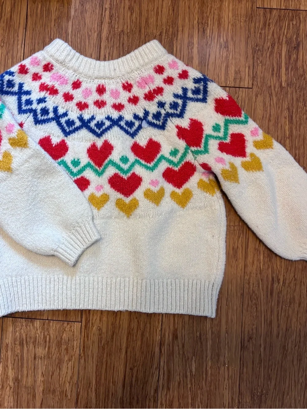 Old Navy Cream Sweater with Red, Blue, Green & Gold Hearts